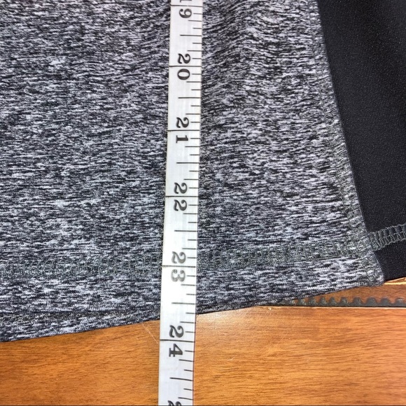 Universal Studios Black & Gray Long Sleeve 1/4 Zip Small Sweater - Picture 3 of 12